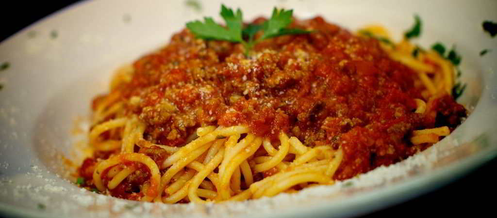 Spaghetti with meatballs.
